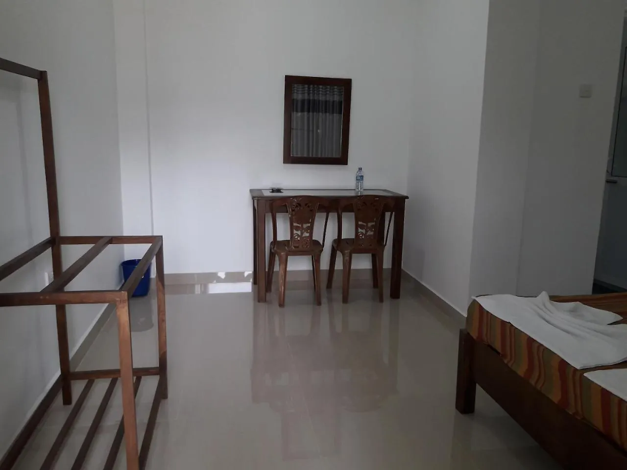 Kanora Lake Resort Maharagama Hotel